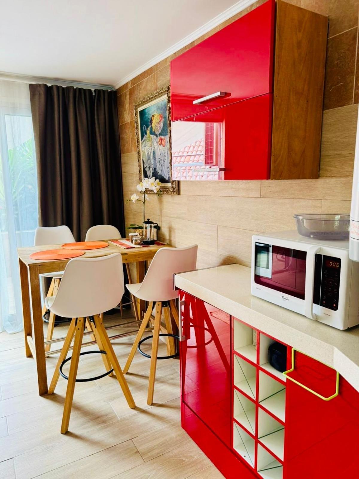 Apartment With Terrace And Pool, Los Cristianos 洛斯克里斯蒂亚诺斯 外观 照片