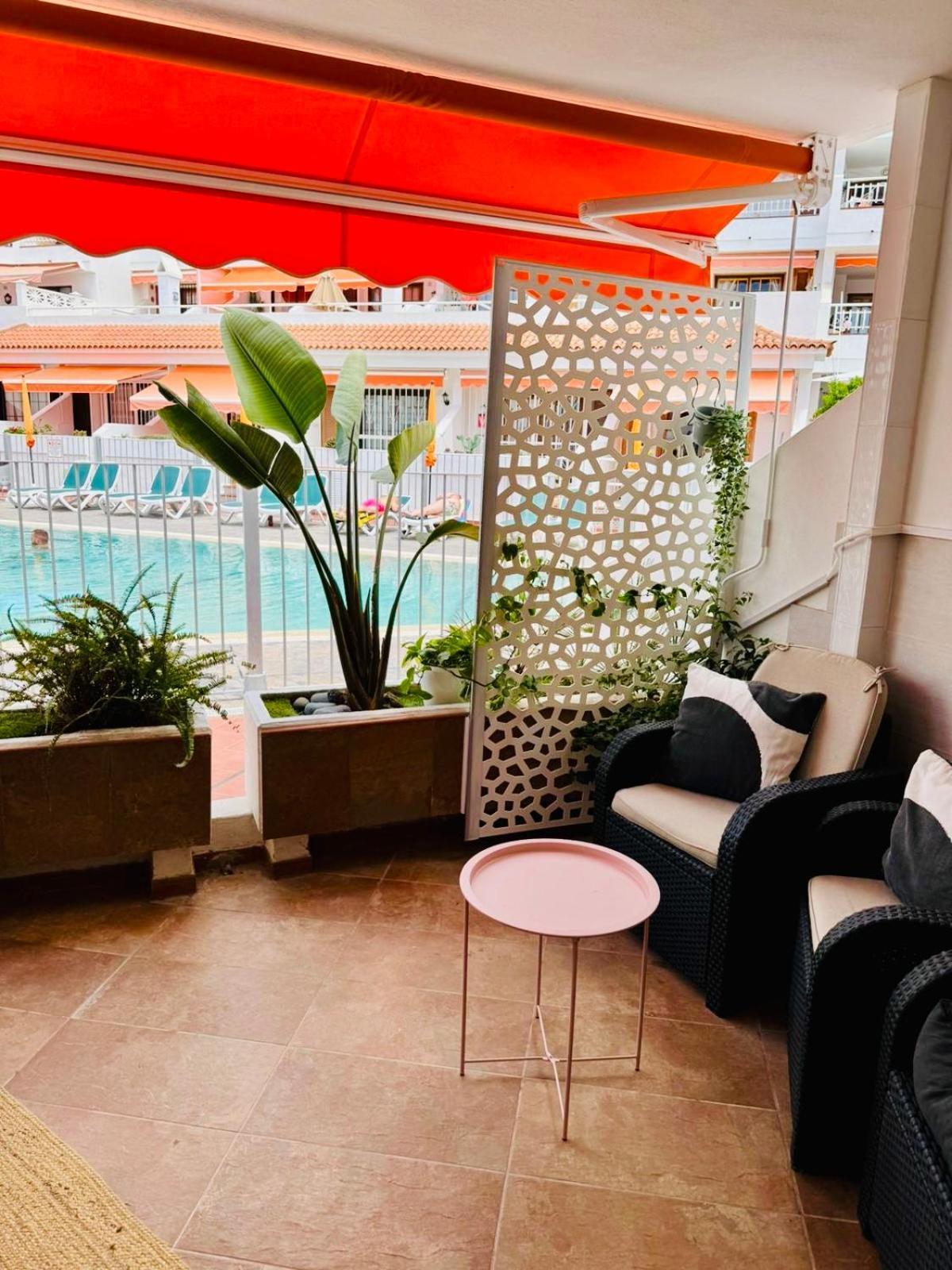 Apartment With Terrace And Pool, Los Cristianos 洛斯克里斯蒂亚诺斯 外观 照片