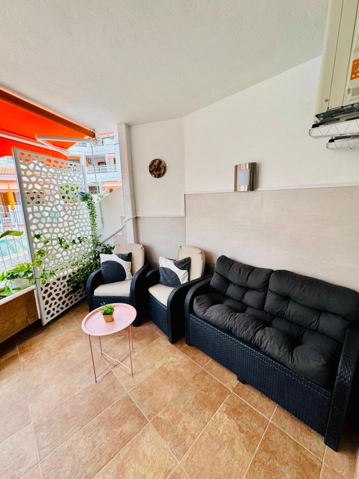 Apartment With Terrace And Pool, Los Cristianos 洛斯克里斯蒂亚诺斯 外观 照片